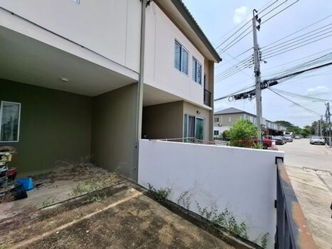 3-bed townhouse for sale, 103 sqm, 16 sq wah, Baanpruksa Latkrabang - Chalongkrung