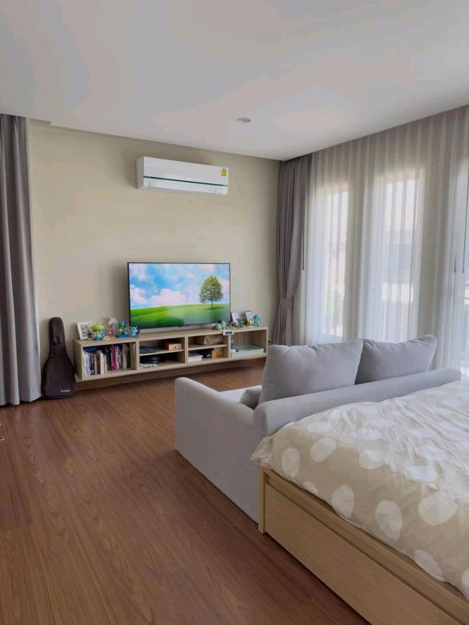 picture For Rent: Spacious Luxury House at The City Ramintra - 6/19