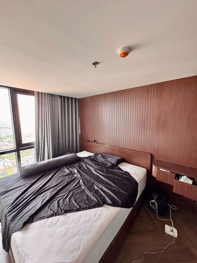 รูป Altitude Unicorn Sathorn Tha Phra【𝐒𝐄𝐋𝐋 & 𝐑𝐄𝐍𝐓】🔥มุมไหนก็มีคาแรกเตอร์ ห้องนี้ชัดเรื่องดีไซน์แต่ไม่ทิ้งฟังก์ชัน🔥  ติดต่อไลน์ไอดี: @hacondo - รูปที่ 2/8