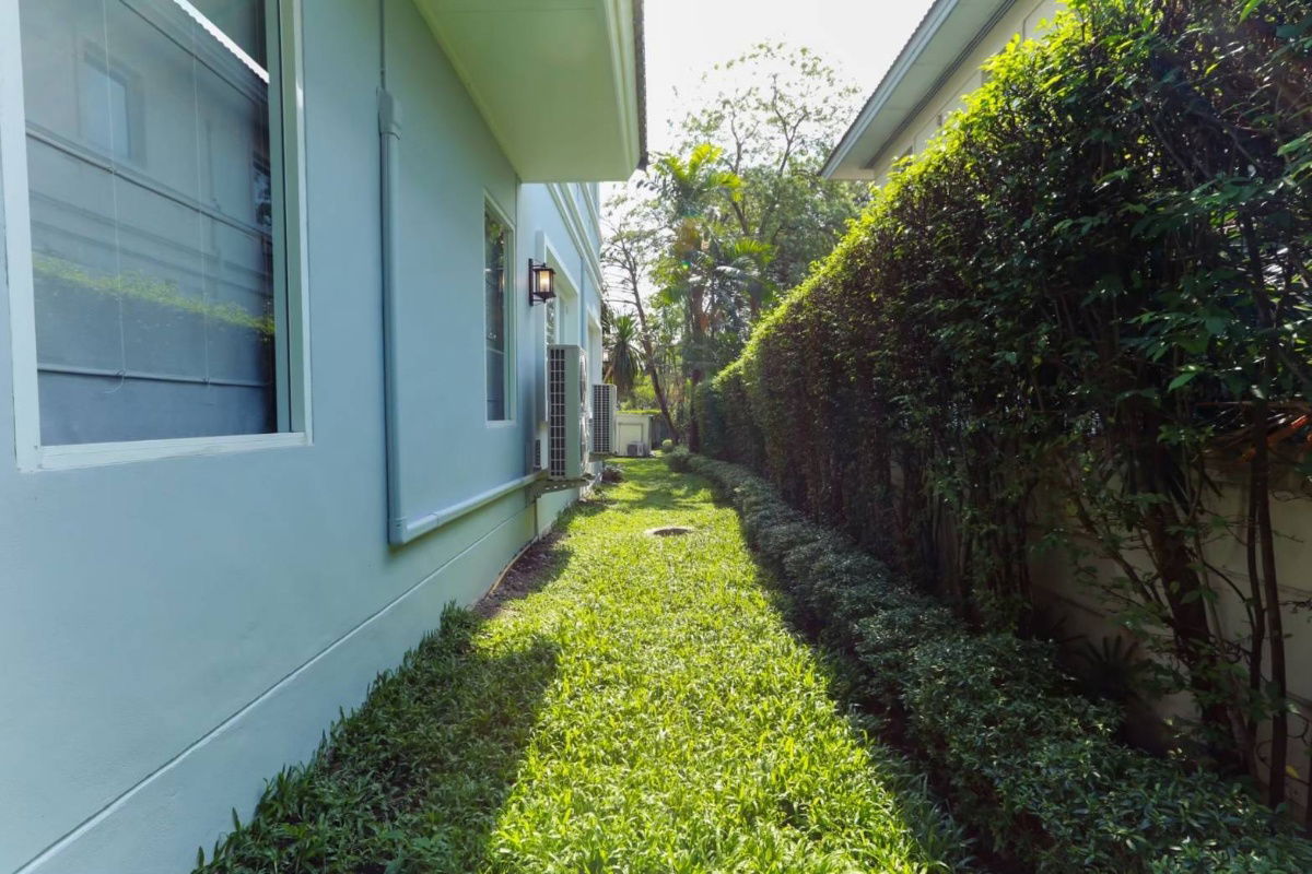 picture * Golden Nakara Onnut 65 for Sale *  4 bedrooms 5 bathrooms  - 5/50
