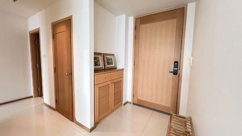 picture Condo For Rent  3 Bedrooms at  The Empire place   near BTS Chong Nonsi Ref. A15250801 - 6/18
