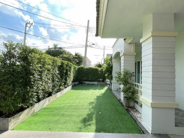 picture Single house  for rent Baan Suan Racha Project, Kaset-Nawamin - 2/12