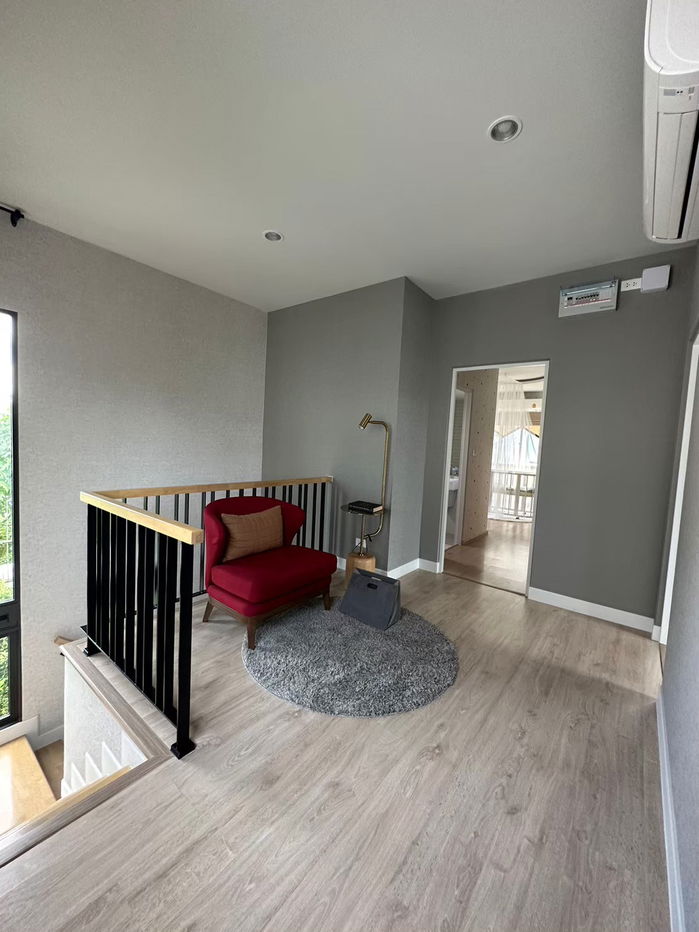 รูป ขายบ้านเดี่ยวแบบ Daisy | บ้านตัวอย่าง ทำเลต้นโครงการ | โครงการสราญสิริ บางนา พร้อมตกแต่งครบ เฟอร์นิเจอร์พรีเมียม พร้อมอยู่ทันที - รูปที่ 9/16