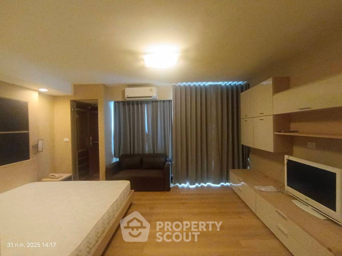 picture Studio Condo at Veranda Residence Condominium near ARL Ramkhamhaeng (ID 2237736) - 2/16