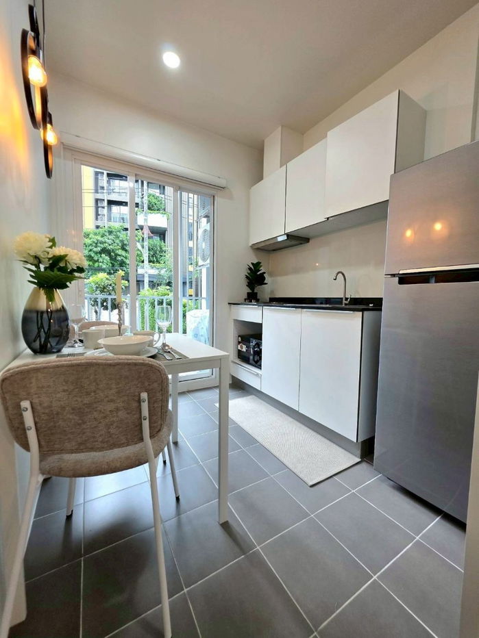picture The Base Downtown For Sell WR-03597 - 6/15