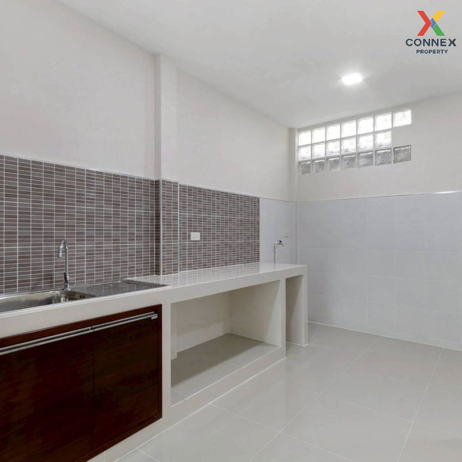 picture For Sale Townhouse/Townhome  , Baan Pranee 4 , newly renovated , MRT-Rajabhat Phranakhon , Talat Bang Khen , Lak Si , Bangkok , CX-127051 ✅ Live chat with us ADD LINE @connexproperty ✅  - 7/11