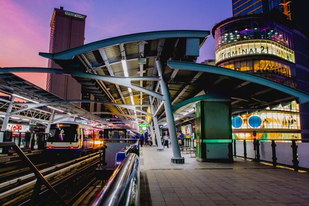 รูป Grand Park View (แกรนด์ พาร์ค วิว) อาคาร สูง 32 ชั้น ไกล้รถไฟฟ้า MRT เพชรบุรี -รถไฟฟ้า BTS อโศก -Airport Link มักกะสัน - รูปที่ 80/88