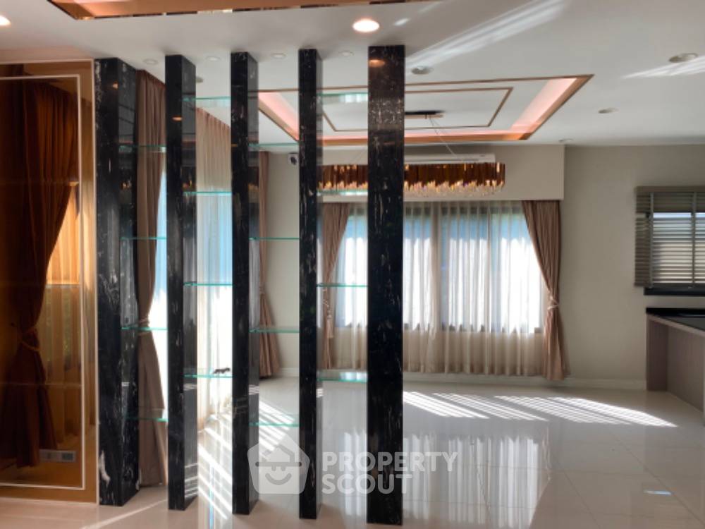 รูป บ้าน 4-ห้องนอน ใน ศาลาธรรมสพน์ (ID 1467083) - รูปที่ 1/16
