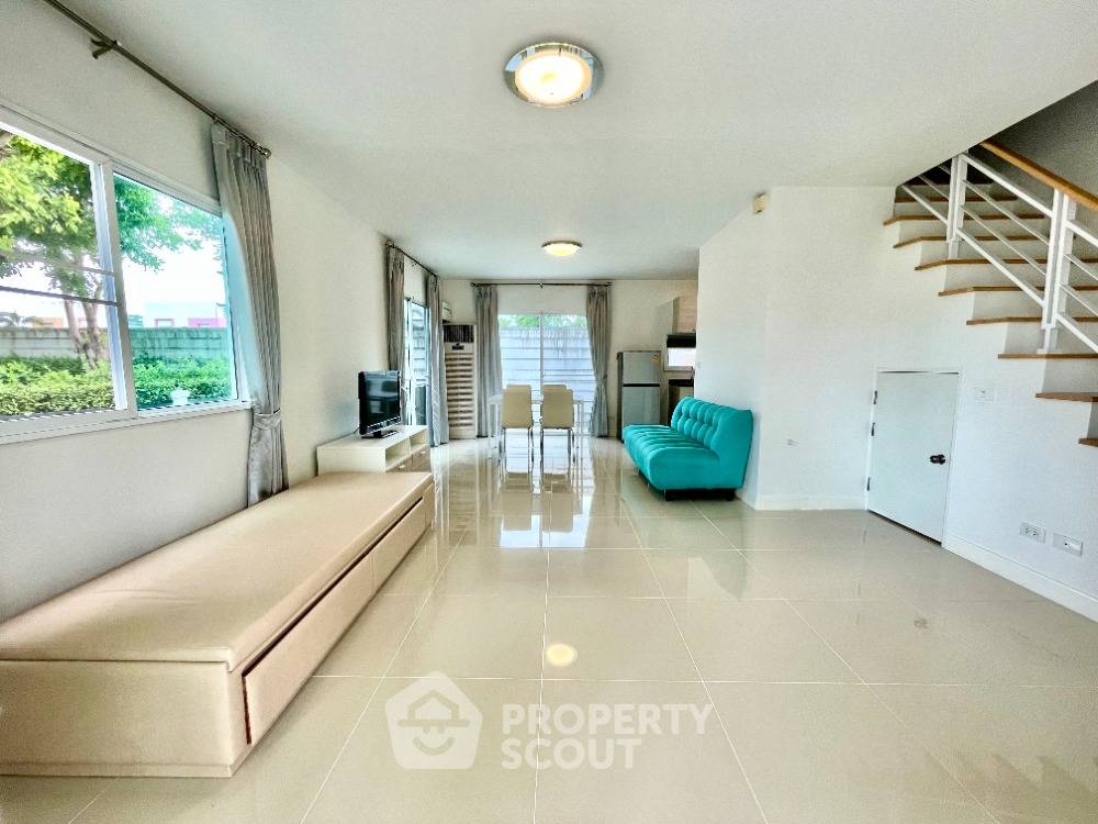 picture 3-BR Townhouse at Pleno Ramintra–Wongwaen in Sam Wa Tawan Tok (ID 1735569) - 6/20