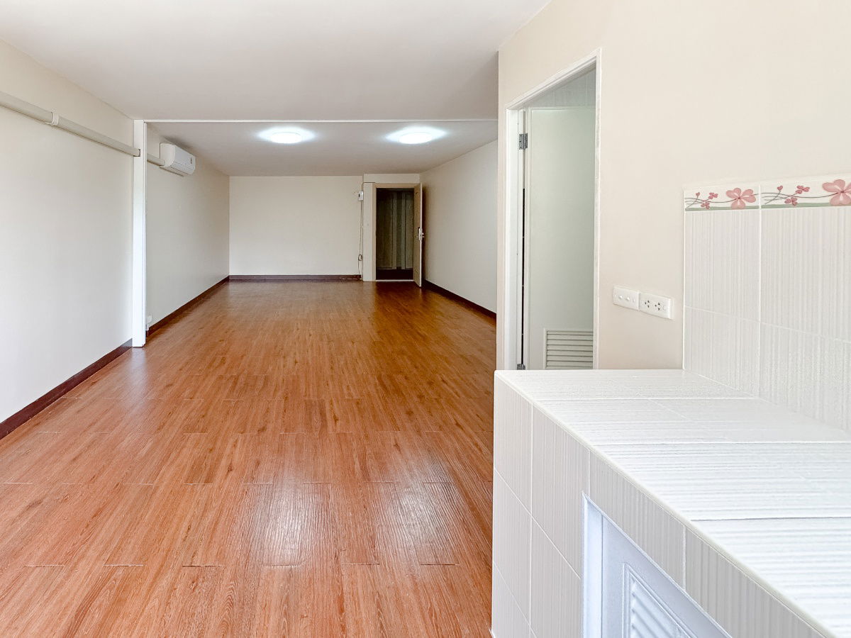picture 📍 Sell Level Condo Bang Na Garden & Swimming Pool view only 1.49 million. Convenient transportation.  Near Central Bangna / Mega Bangna - 9/12