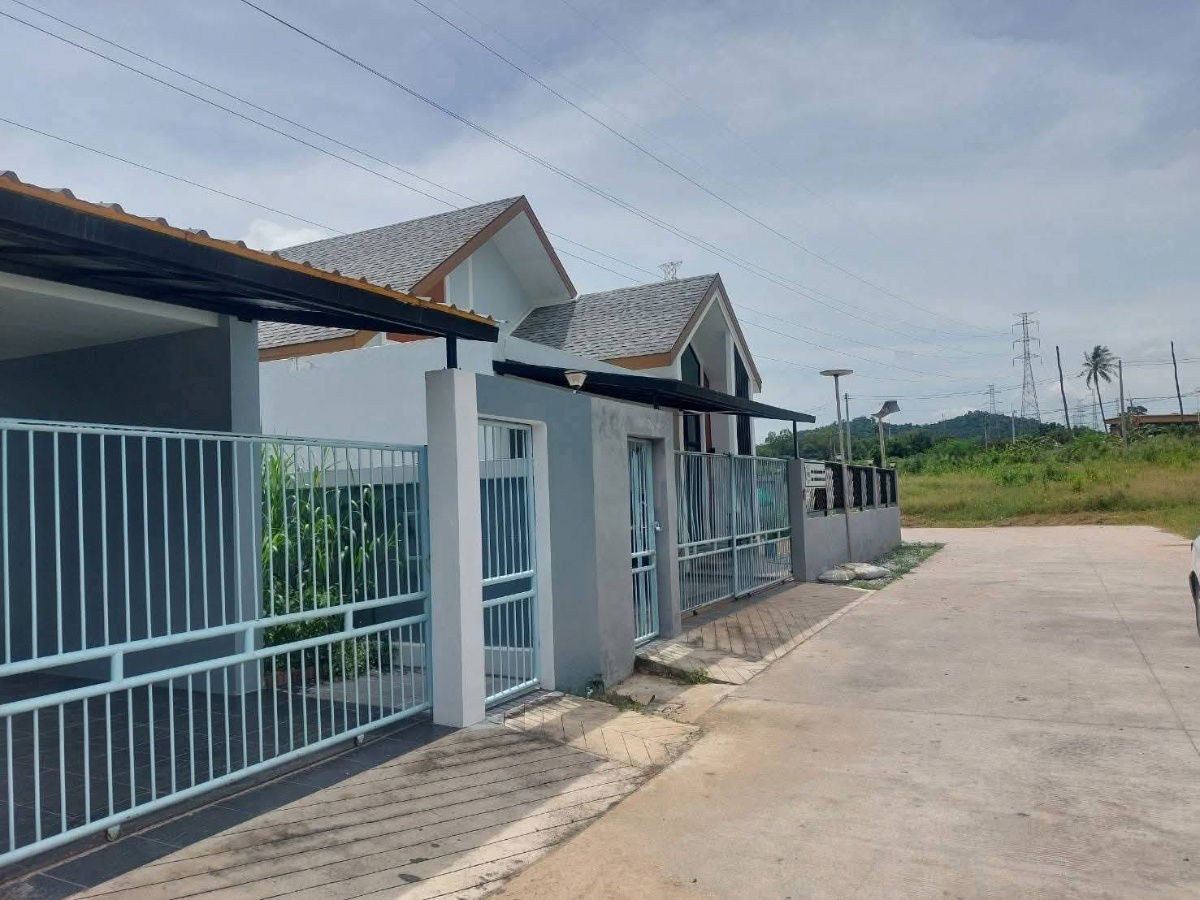 รูป ที่ดิน 4 ไร่ พร้อมบ้านสวยๆ 2 หลัง แถวเขาไม้แก้ว ใกล้ถนน 331 - รูปที่ 4/5