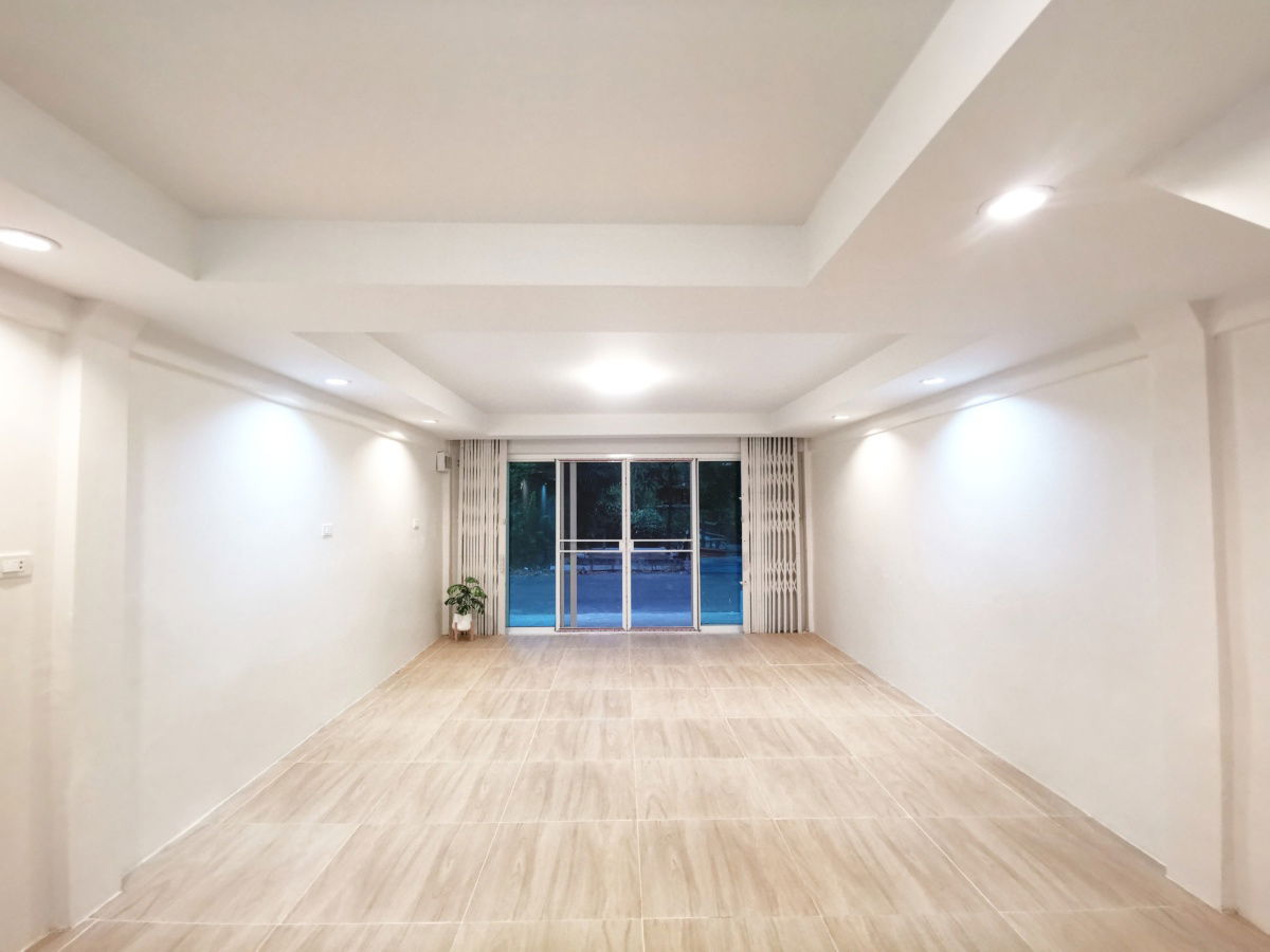 รูป ให้เช่าบ้านอาคารพาณิชย์ รีโนเวทใหม่ หมู่บ้านเศรษฐกิจ เพชรเกษม 102 - รูปที่ 5/15