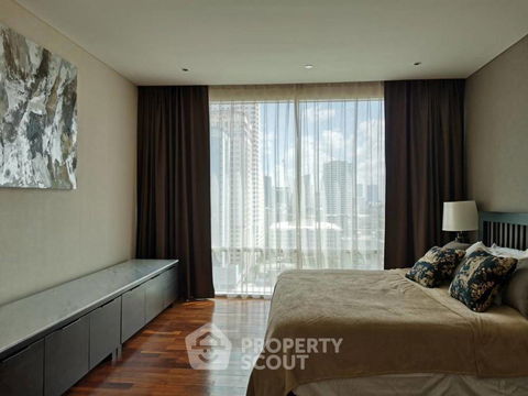 2-BR Condo at Fullerton Sukhumvit near BTS Ekkamai (ID 515246)