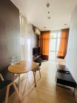 ✨ Washing machine included. Chewathai Ratchaprarop Condo, 1 bedroom, 35 sq m, 16th floor, only 14,000 baht. 🏡💖