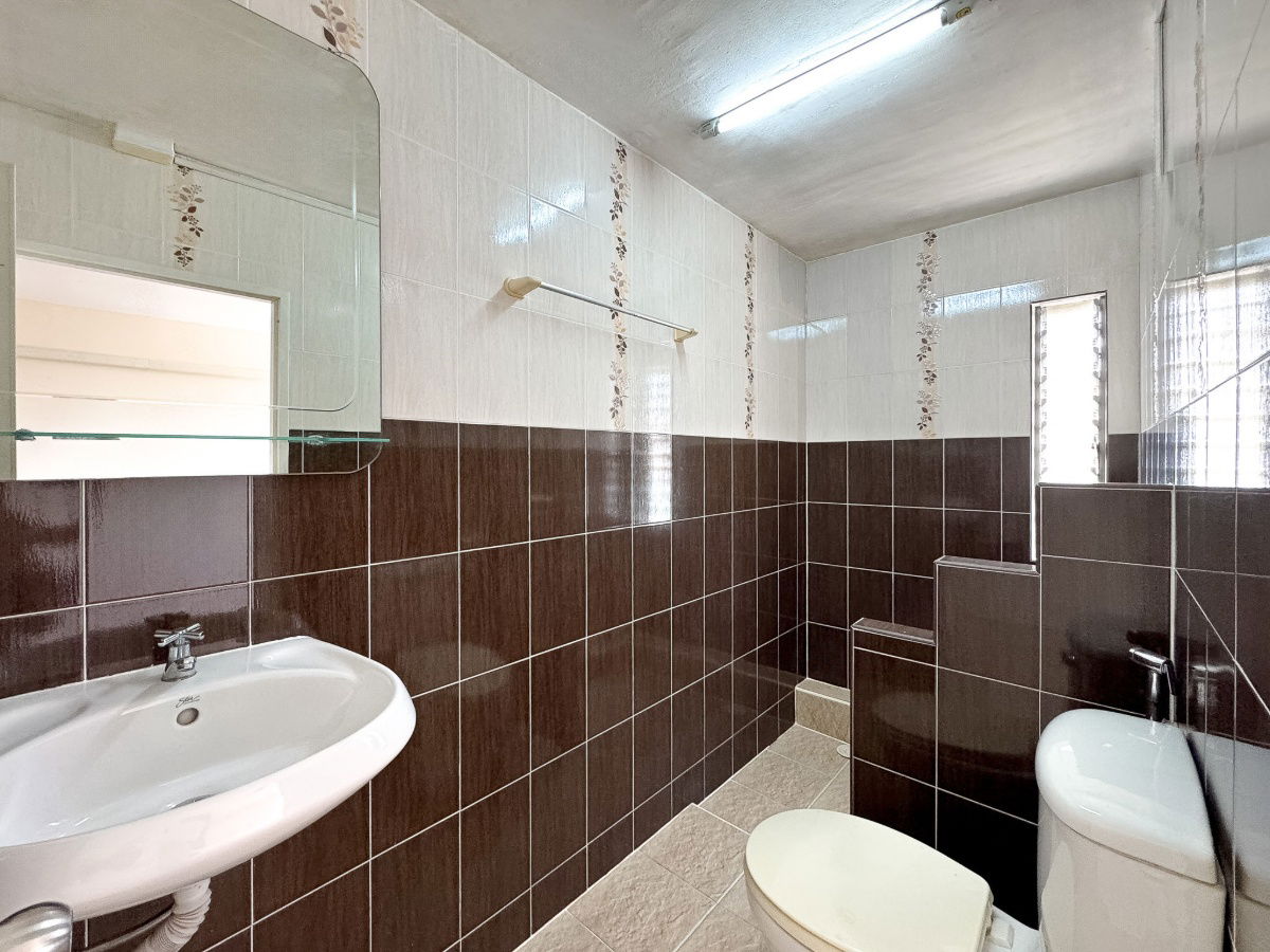 picture 📍 Sell Level Condo Bang Na Garden & Swimming Pool view only 1.49 million. Convenient transportation.  Near Central Bangna / Mega Bangna - 4/12