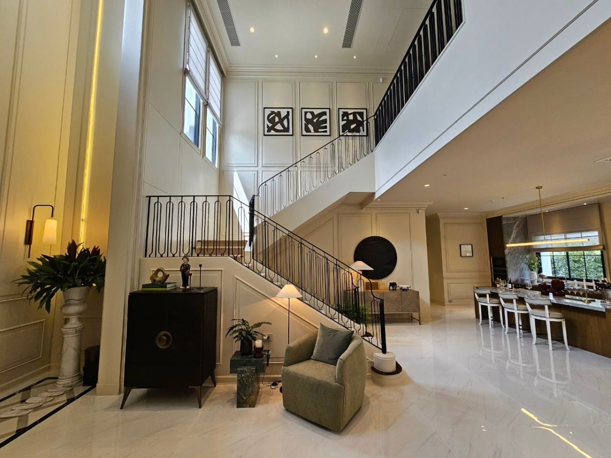 picture ✨ Luxury Fully-Furnished Home  4Bedroom 5Bathroom 8 Parking*   Special Price 100 MB* - 2/35
