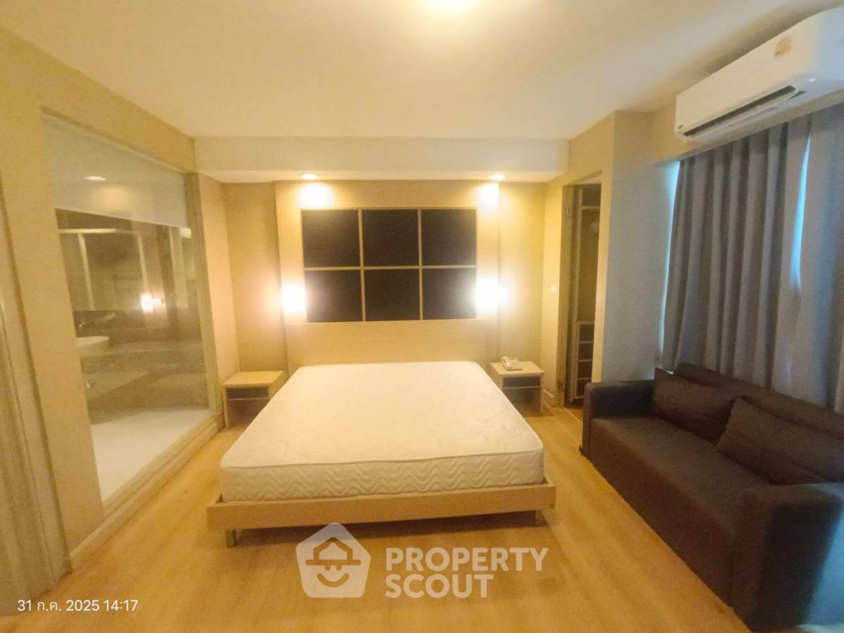 picture Studio Condo at Veranda Residence Condominium near ARL Ramkhamhaeng (ID 2237736) - 3/16