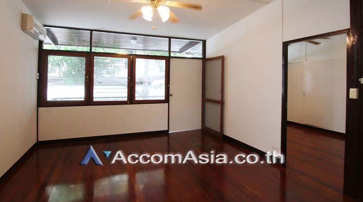 picture 🔼🔽 AccomA 📩 Pet friendly 3 BR House in Khlong Ton Nuea (13000372) - 7/12