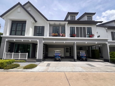 บ้านเดี่ยวหลังใหญ่ที่สุดในโครงการ ติดคลับเฮาส์และทะเลสาบ