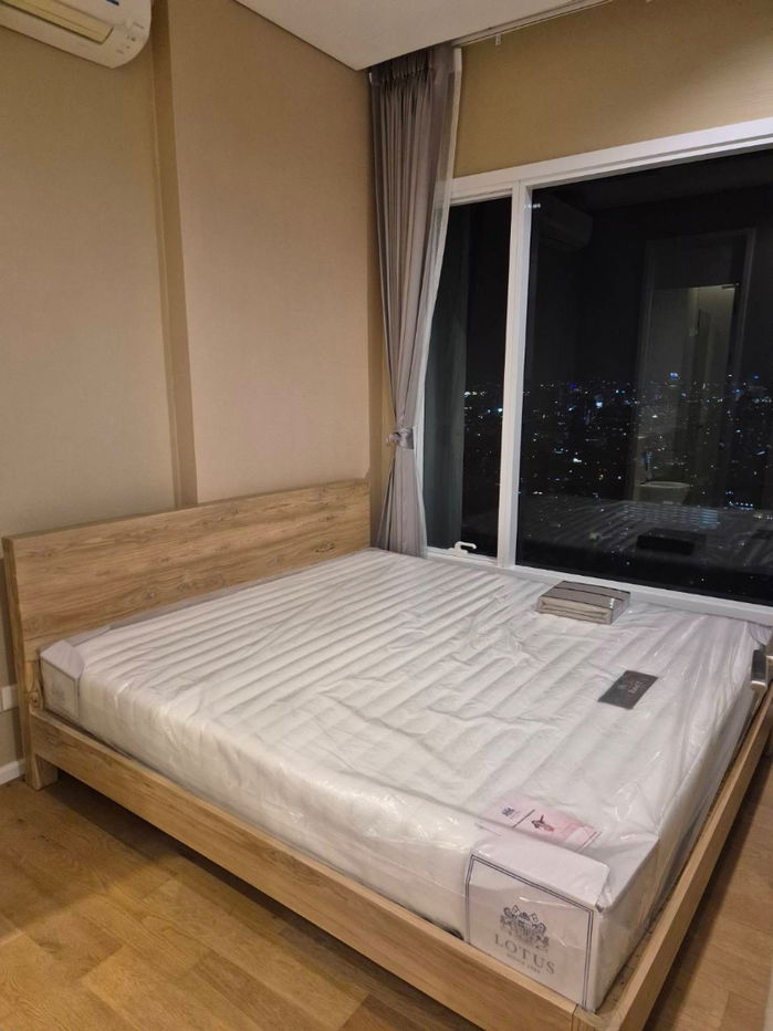 รูป P1131 ให้เช่าคอนโด The Saint Residences (เดอะ เซนต์ เรสซิเดนซ์) ห้องใหม่ ตกแต่งสวย เฟอร์ครบ พร้อมเข้าอยู่ทันที - รูปที่ 2/9