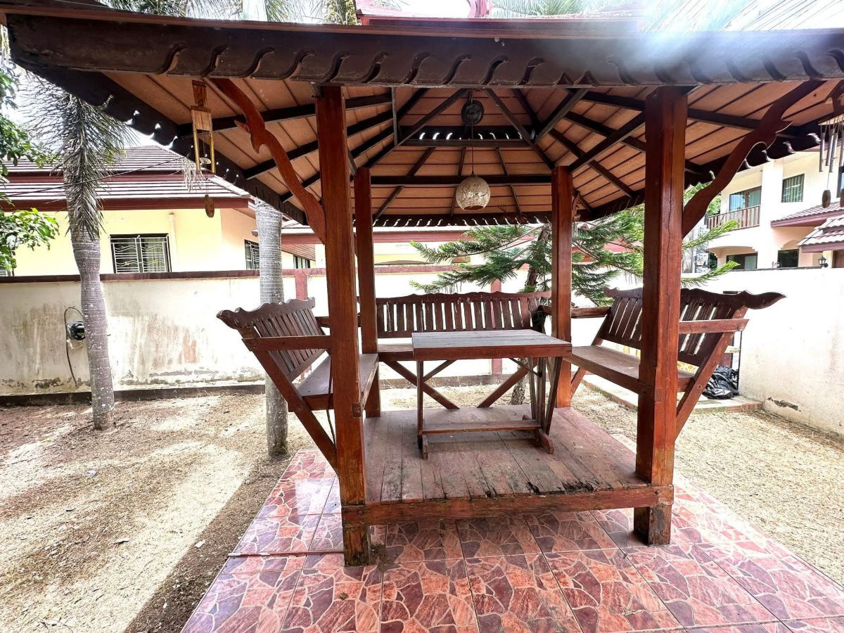 picture Baan Baramee, a large house with a lot of space - 12/13