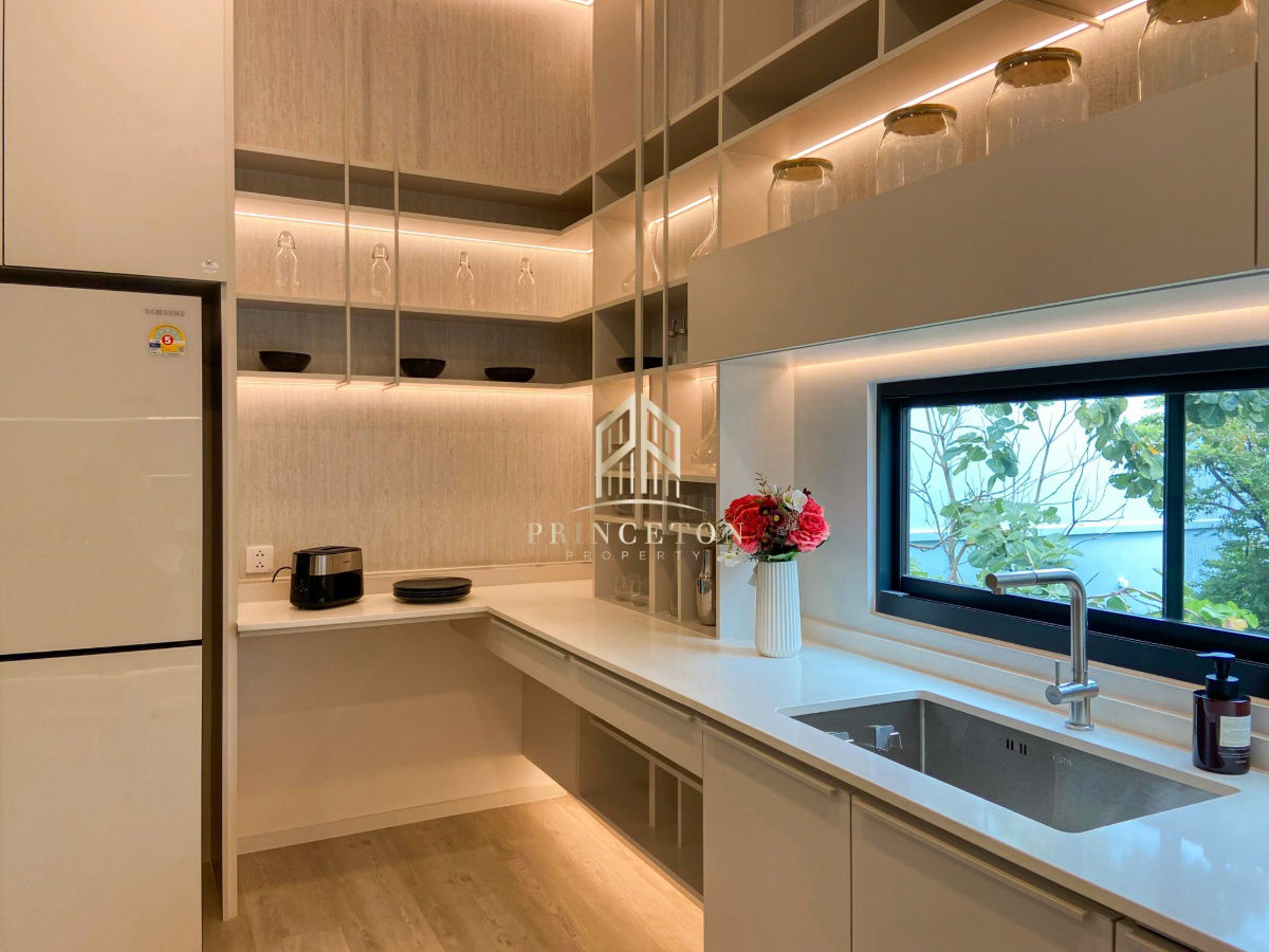 picture Luxury Home for Rent at VIVE Krungthep Kreetha Comes with a Private Swimming Pool - 17/48