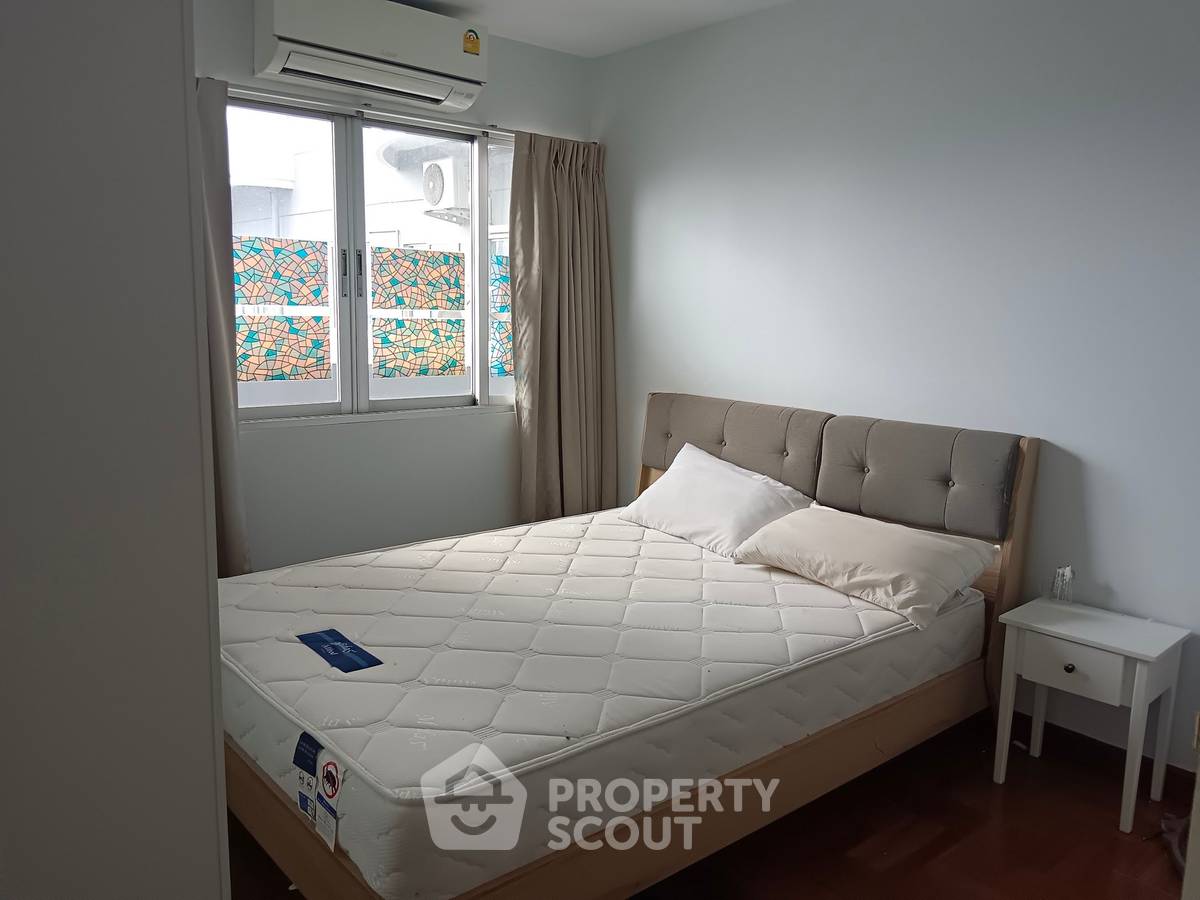 picture 2-BR Condo at Wittayu Complex near BTS Phloen Chit (ID 1761496) - 2/8