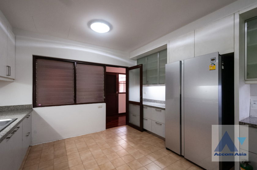picture 🔼🔽 AccomA 📩  3 BR House in Khlong Ton Nuea (1720459) - 10/20