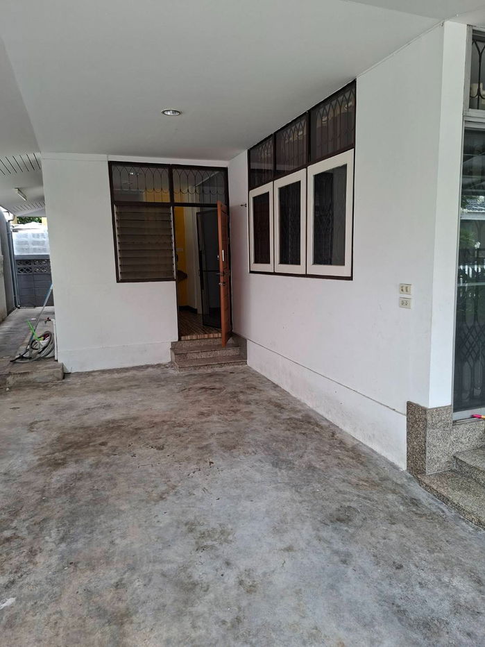 picture For Rent : Townhome Arden Thong Lor-Phattanakan 20 at Line : @homefinder - 3/17