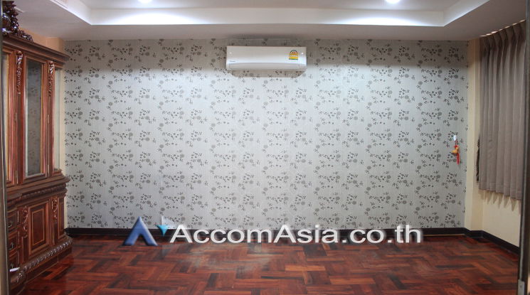 picture 🔼🔽 AccomA 📩 Home Office 4 BR House in  (13000877) - 6/11