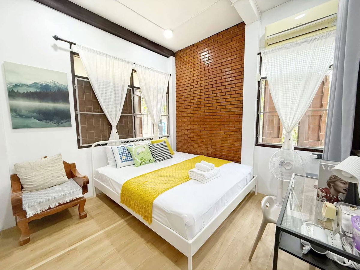 รูป เซ้งที่พักรีโนเวทใหม่ ทำเลทองกลางท่าแพ เหมาะสำหรับทำธุรกิจ Airbnb, Guesthouse, Hostel T.094-6511456 - รูปที่ 9/27