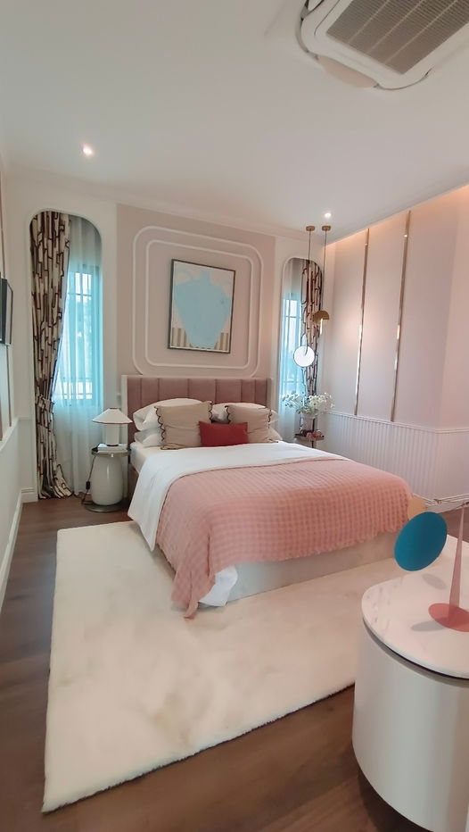 รูป บ้านตัวอย่างใหญ่สุดในโครงการ ลดเหลือ 80%

💎 499 ตร.ม. แต่งครบ พร้อมอยู่ ราคาเพียง 32.99 ลบ.
 - รูปที่ 6/8