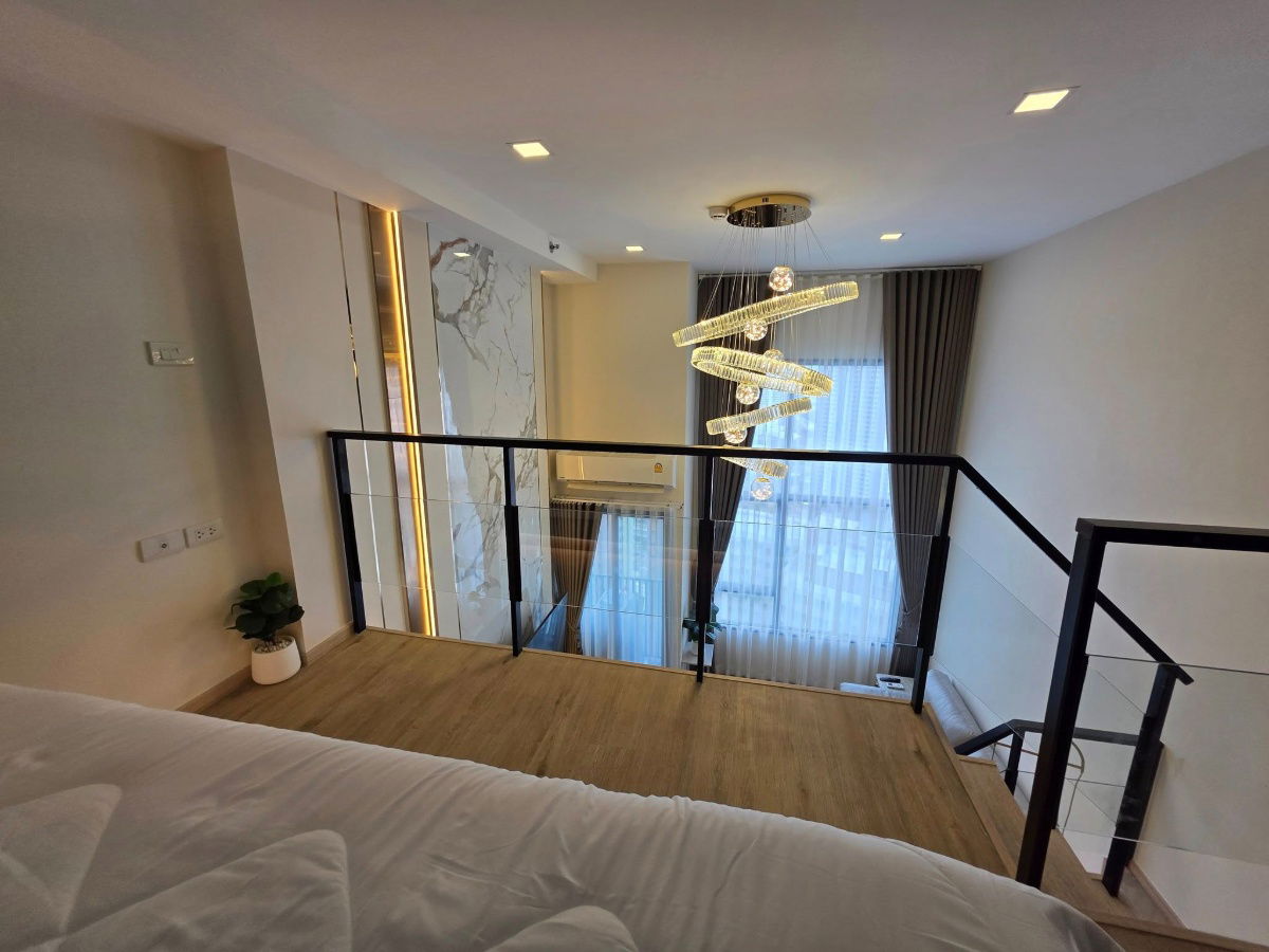 รูป พร้อมอยู่ Loft Duplex คอนโด ใกล้ 🚄  MRT สายสีเหลือ หัวหมาก 200 ม.  The Rich Rama 9 Srinakarin (เดอะริช พระราม 9 ศรีนครินทร์) - รูปที่ 7/10