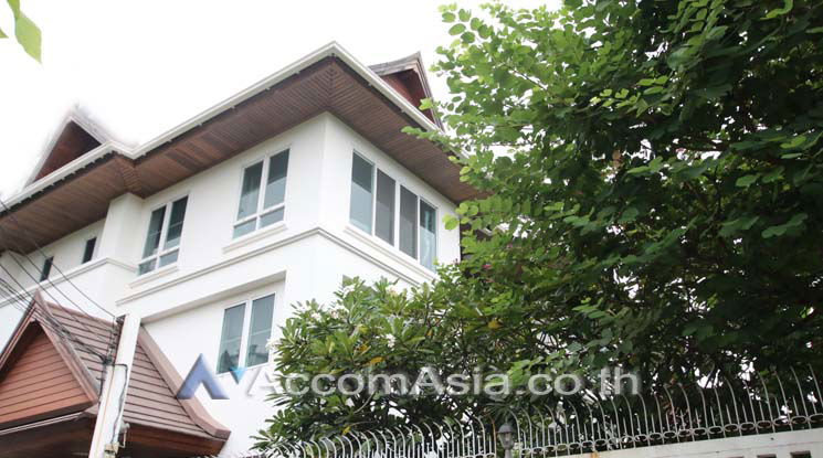 picture 🔼🔽 AccomA 📩 Home Office,Private Swimming Pool,Pet friendly 4 BR House in  (AA13128) - 4/7