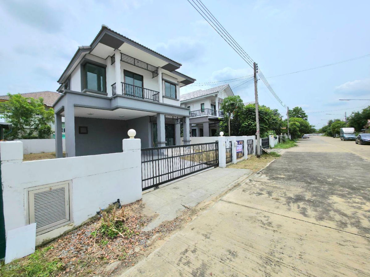 รูป บ้านรีโนเวทใหม่ทั้งหลัง หมู่บ้านวิสต้าวิลล์ (B1 B2) ลำลูกกา คลอง 3 ซอยเปียร์นนท์ ถนนชลมาร์คพิจารณ์ - รูปที่ 2/36