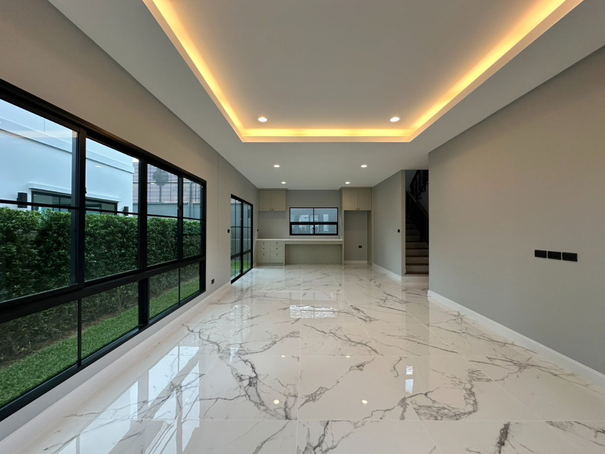 picture "Setthasiri Don Mueang" Move-in ready house, get everything free for up to 24 months! Eat, live, and pay installments. - 4/16