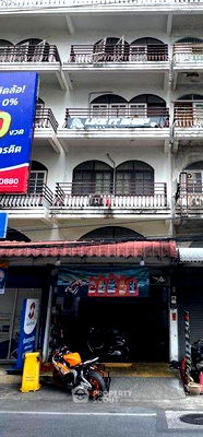 ทาวน์โฮม วิทยาลัยสารพัดช่างพระนคร : ทาวน์เฮาท์ 1-ห้องนอน ใกล้ MRT สุทธิสาร (ID 2189688)
