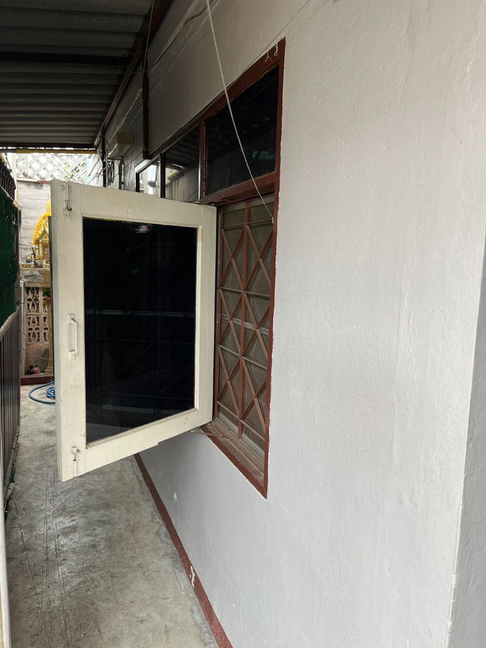 รูป ประกาศขายบ้านเดี่ยว 2 ชั้น พร้อมต่อเติมห้องครัวด้านหลัง - รูปที่ 25/40