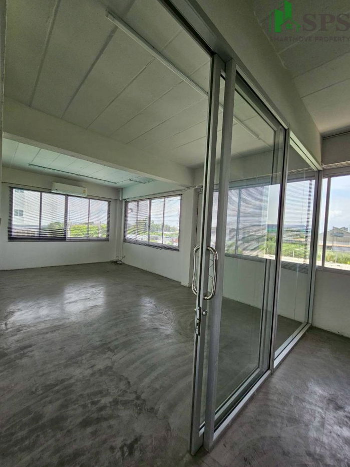 picture Newly renovated Commercial Buildings for Rent – 2 Units (SPSP620) - 12/20