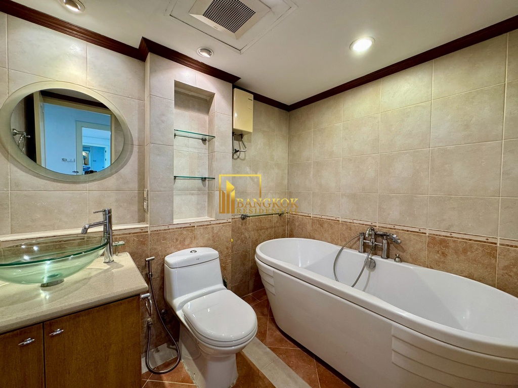 picture Navin Court | Bright and Airy 2 Bedroom Condo For Rent - BR60509CD - 19/38