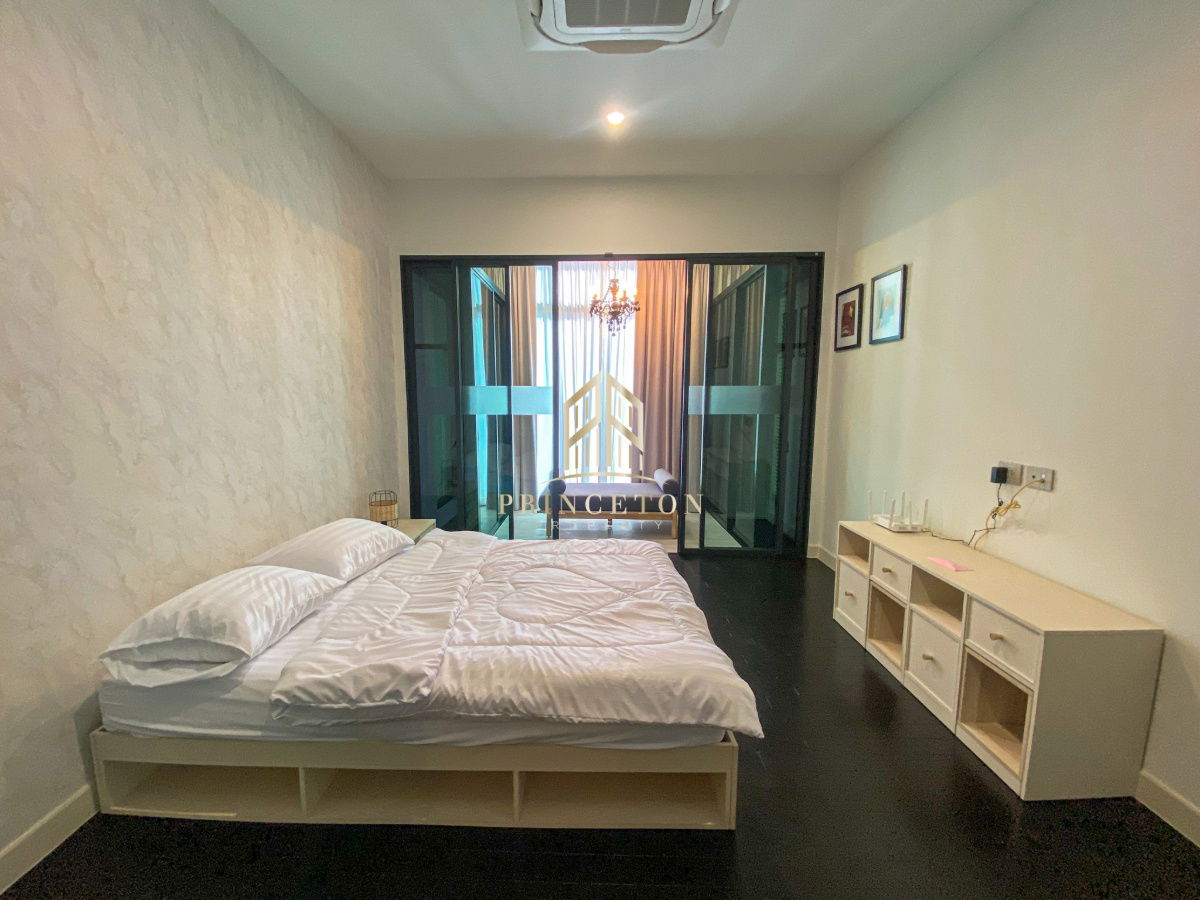 รูป ดิ ออเนอร์ โยธินพัฒนา บ้านเดี่ยวสไตล์ Private Pool Villa 3 ชั้น ระดับ Super Luxury - รูปที่ 30/41