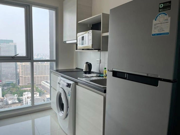 picture  For rent ✨ Life Ratchadapisek 🔥 Line ID @034etfin 📲 2 bedroom 2 bathroom ✨  MRT Huai Khwang 400 metres 💙 - 4/15