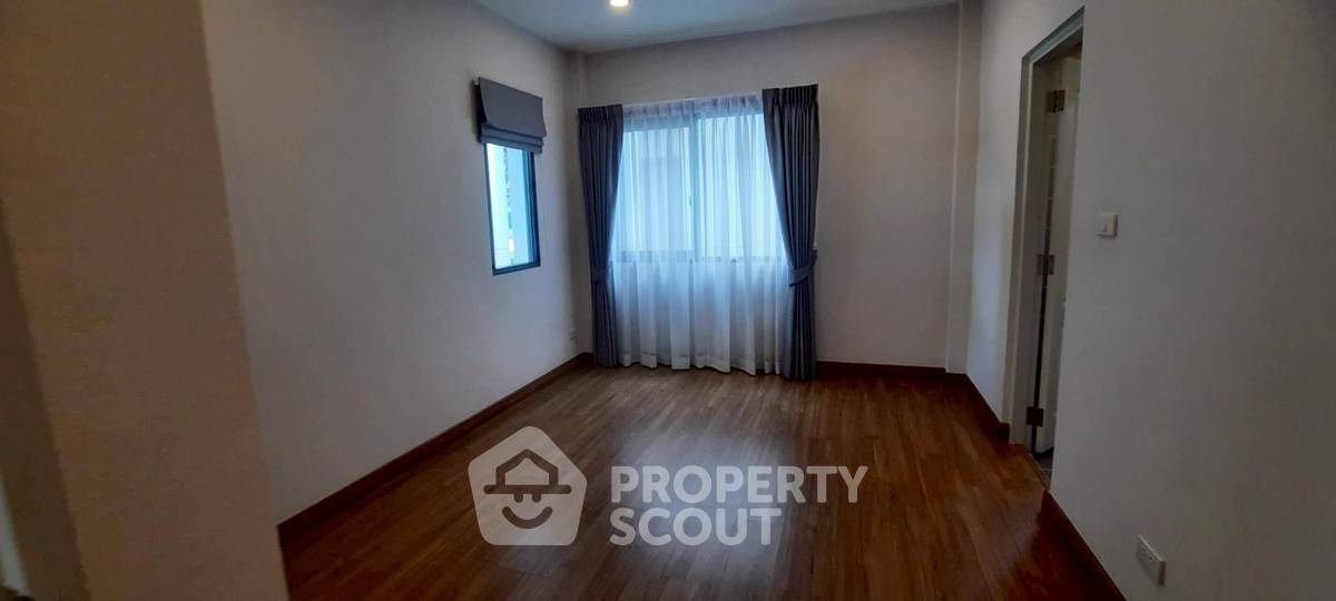 picture 4-BR House at Centro Vibhavadi in Don Mueang (ID 2242700) - 14/23