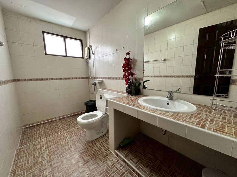 picture Large detached house for rent, move in ready, Country Home Village 3, Sriracha, Chonburi - 17/21