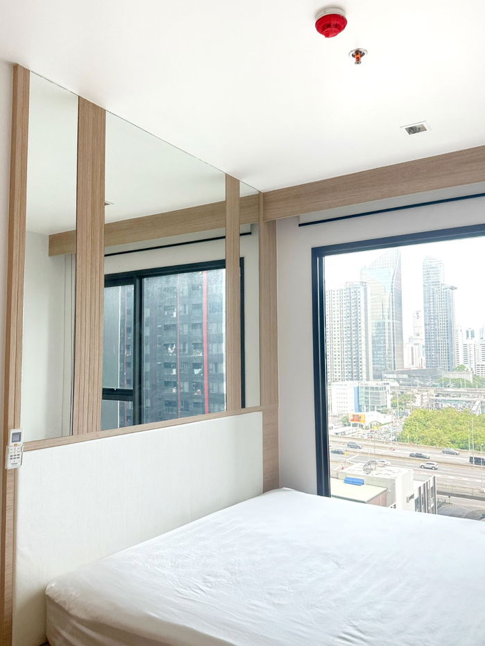 picture ✨For Rent – Life Asoke-Rama 9 Renovated 2-Bedroom Unit | Fully Furnished | Ready to Move In  - 10/17