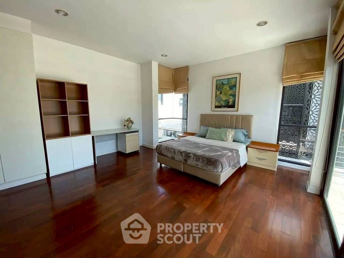 รูป บ้าน 4-ห้องนอน ใน บางตลาด (ID 2242703) - รูปที่ 10/18