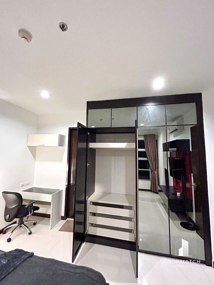 รูป ✨Flash Deal ✨Baan Klang Krung Siam - Pathumwan ( 1Bed 1Bath 50SQM.) แต่งครบพร้อมอยู่ !! เพียง 23,000 บาทต่อเดือน Tel.0981315848 @propmatch - รูปที่ 3/10
