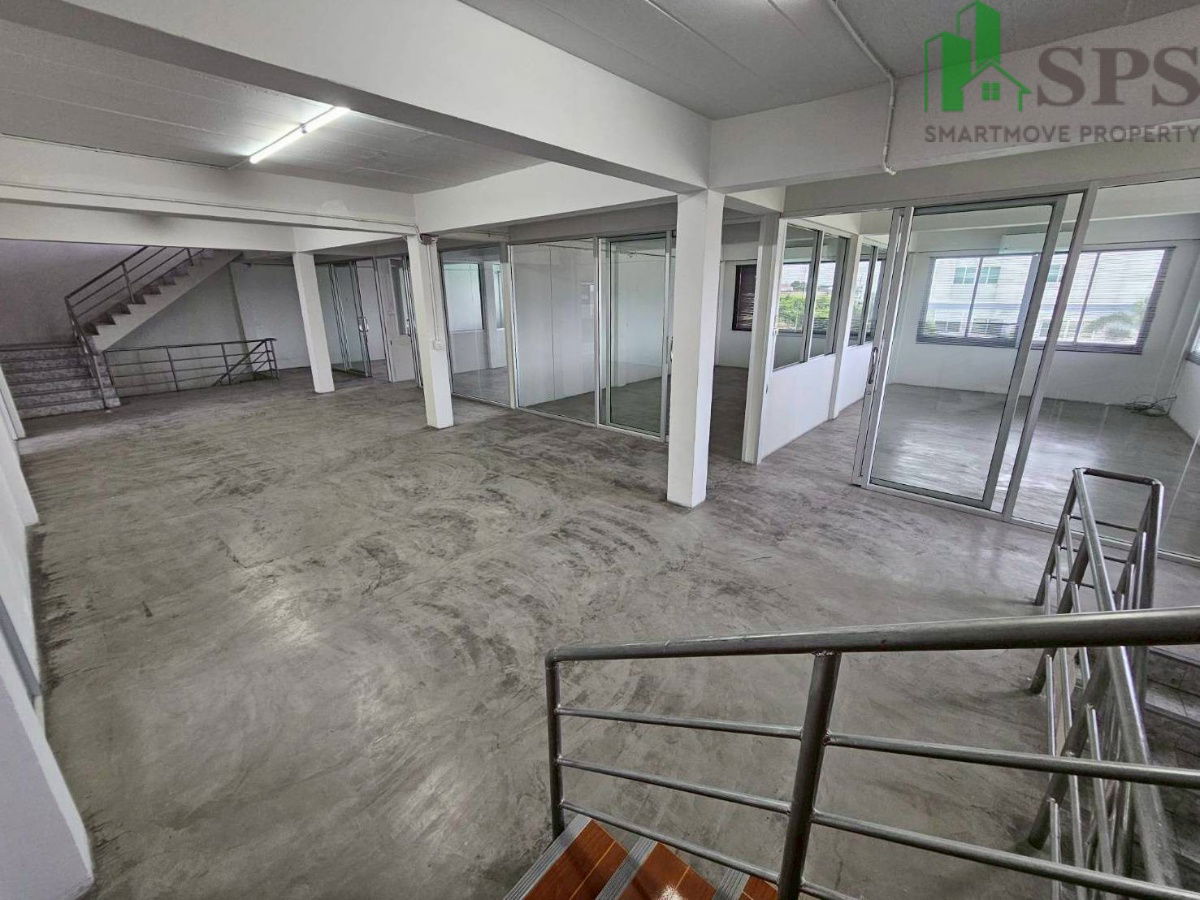 picture Newly renovated Commercial Buildings for Rent – 2 Units (SPSP620) - 9/20