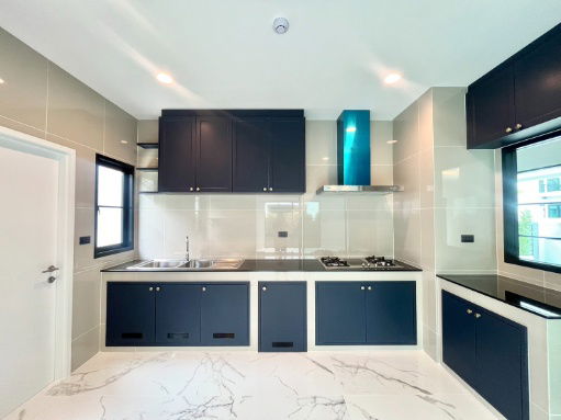 รูป 2 Units สุดท้าย ที่ดินใหญ่ หลังบ้านไม่ติดกับใคร!!! เศรษฐสิริ ดอนเมือง บ้านเดี่ยวสุดหรูทำเลดอนเมือง 4 ห้องนอน 4 ห้องนอน 2 ที่จอด พร้อมเข้าอยู่!!! - รูปที่ 5/15
