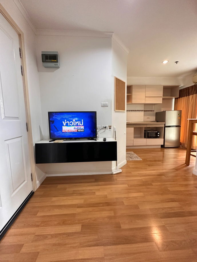 picture For rent Lumpini Place Ratchayothin - 3/12